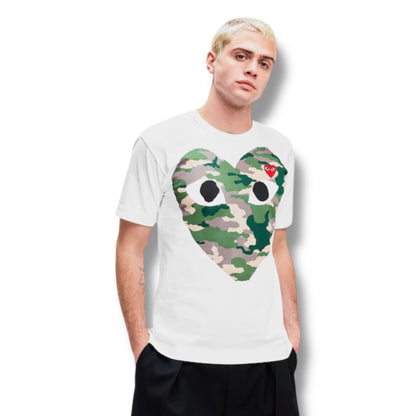 COMME DES GARÇONS PLAY LARGE CAMO HEART T-SHIRT WHITE