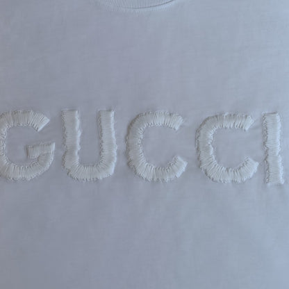 GUCCI EMBROIDERED STITCH LOGO T-SHIRT WHITE