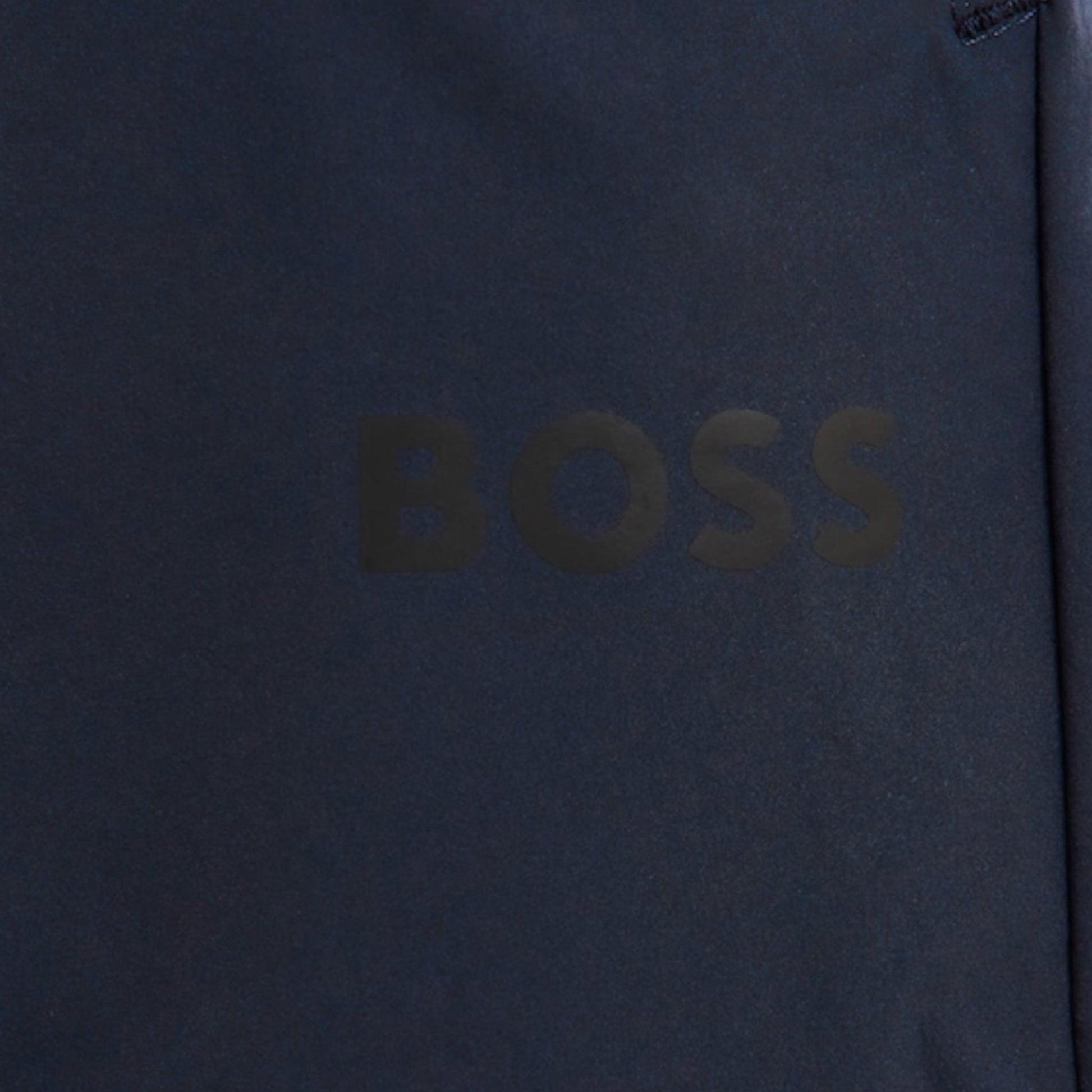 HUGO BOSS GYM KIT TECH T-SHIRT & SHORTS WHITE & NAVY BLUE