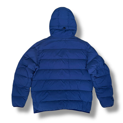 STONE ISLAND SEAMLESS TUNNEL HOODED PUFFER JACKET BLUETTE