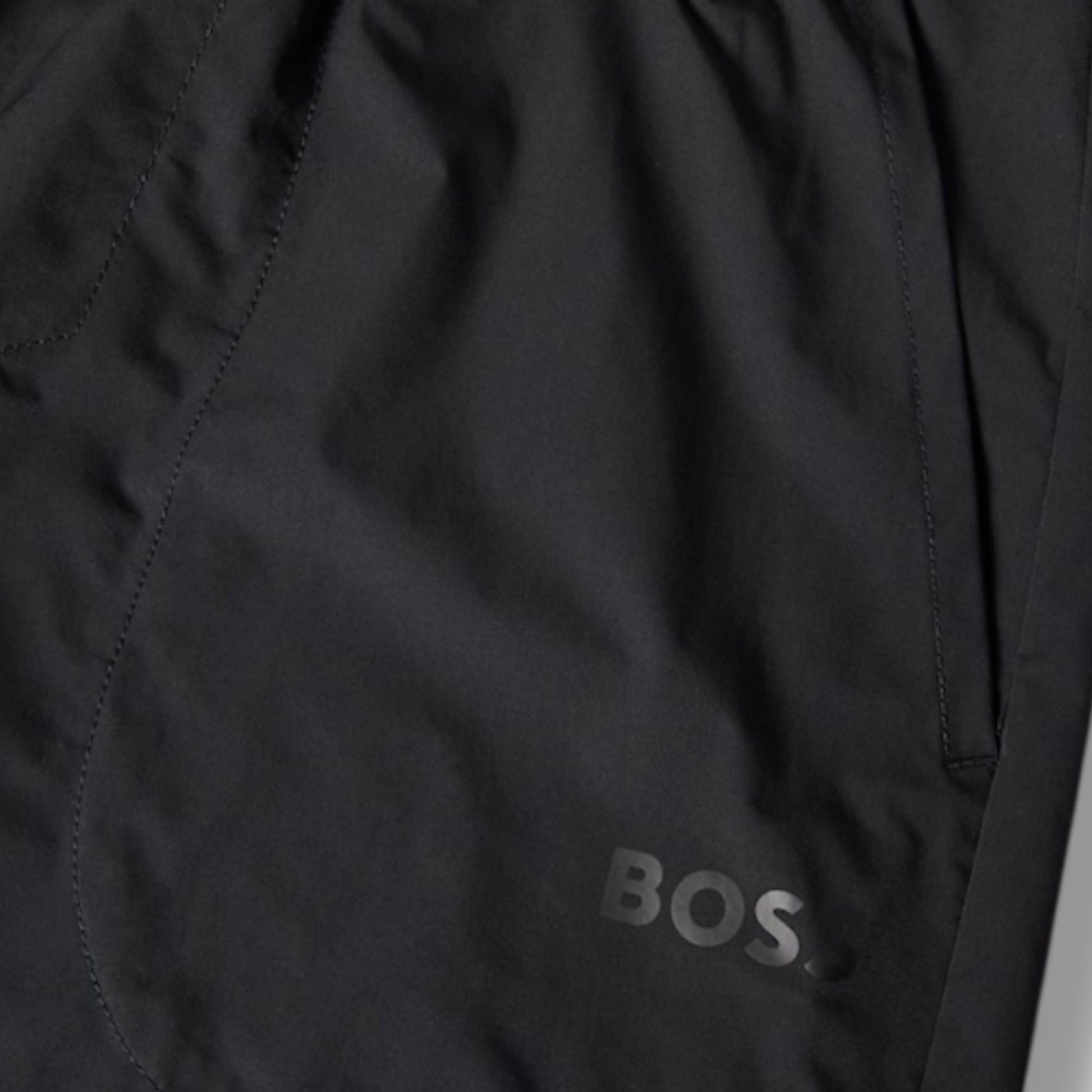 HUGO BOSS GYM KIT TECH 1/4 ZIP & SHORTS BLACK